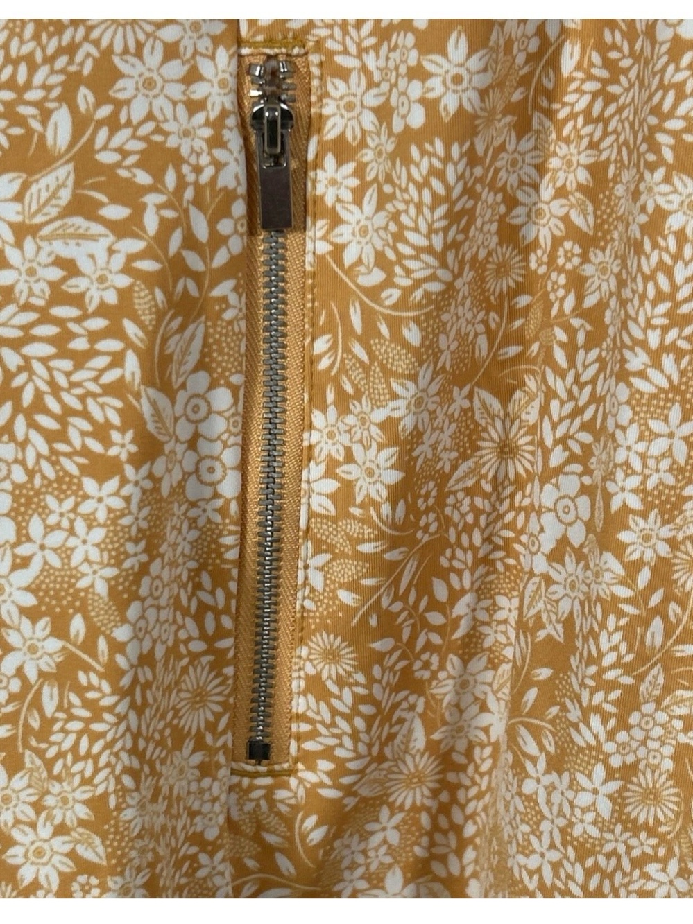 Laura Ashley Golf Tennis 1/4 Zip Yellow Floral Stretch Jacket Small - Picture 11 of 14